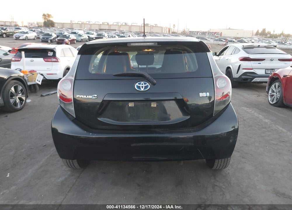 2013 TOYOTA PRIUS C ONE VIN: JTDKDTB38D1538452