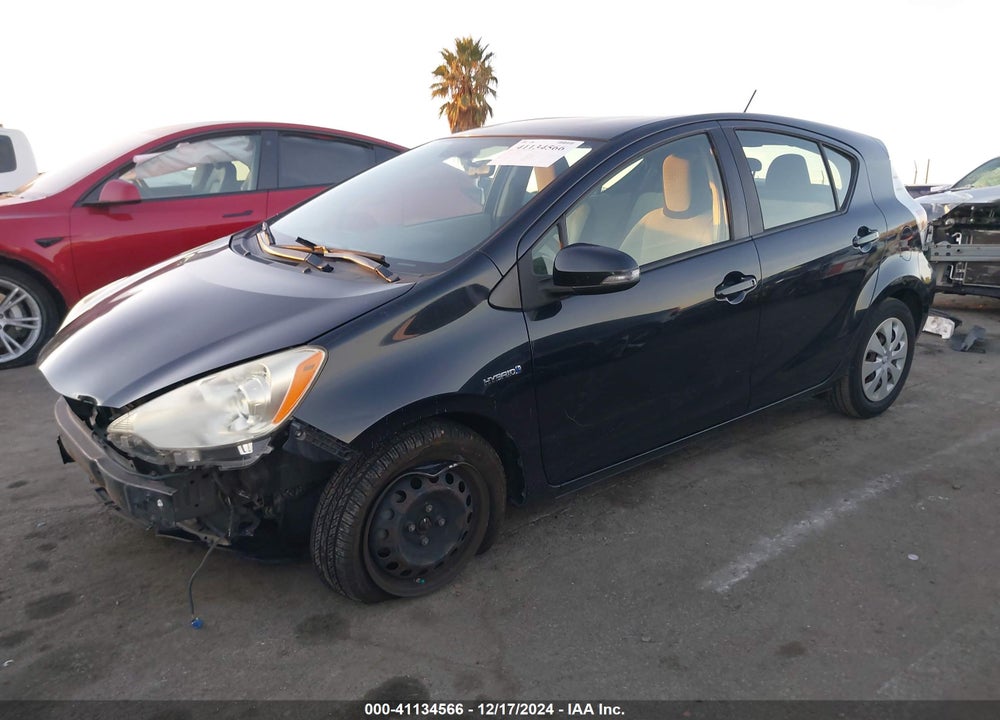 2013 TOYOTA PRIUS C ONE VIN: JTDKDTB38D1538452