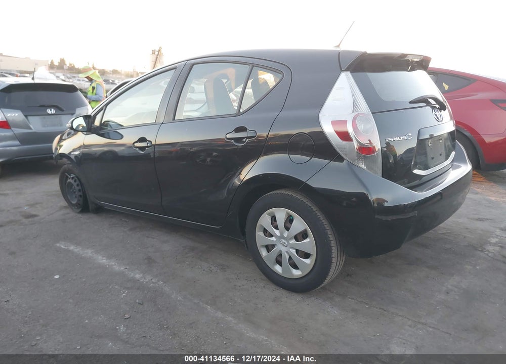 2013 TOYOTA PRIUS C ONE VIN: JTDKDTB38D1538452