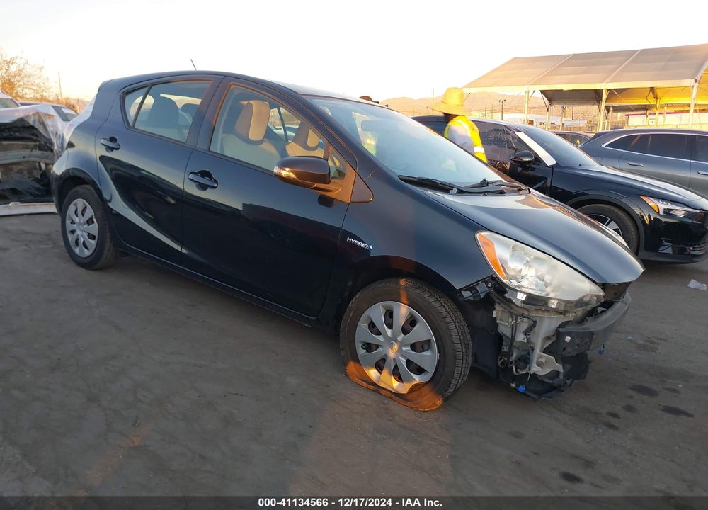2013 TOYOTA PRIUS C ONE VIN: JTDKDTB38D1538452