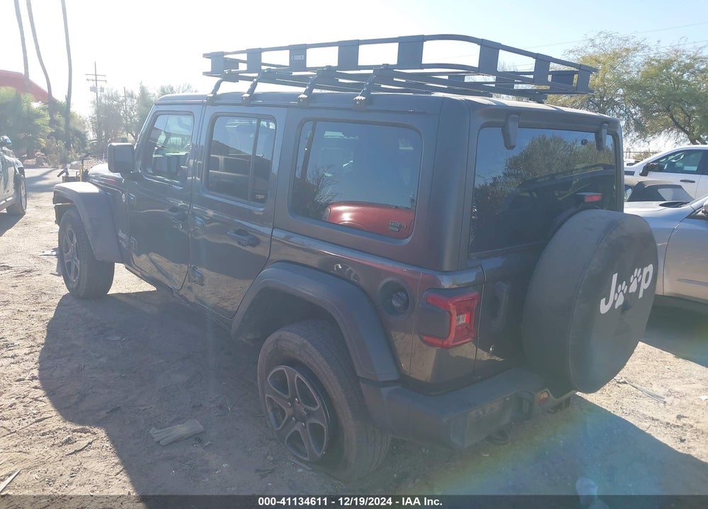 2018 JEEP WRANGLER UNLIMITED SPORT S 4X4 VIN: 1C4HJXDG2JW208881