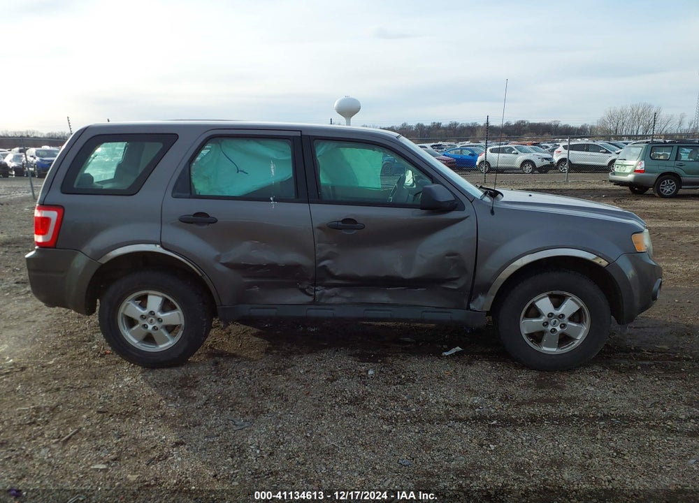 2011 FORD ESCAPE XLS VIN: 1FMCU0C72BKB33713
