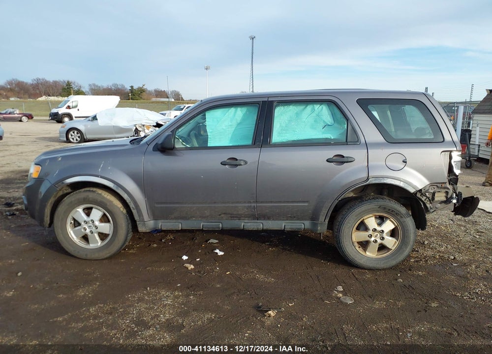 2011 FORD ESCAPE XLS VIN: 1FMCU0C72BKB33713