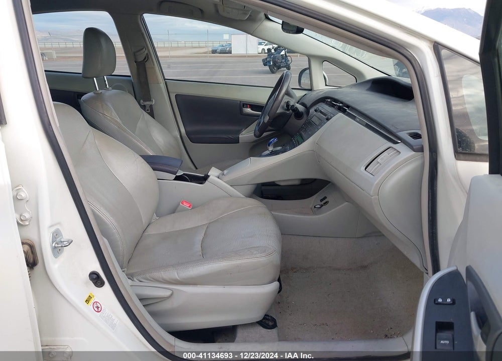 2011 TOYOTA PRIUS FOUR VIN: JTDKN3DU0B1376137