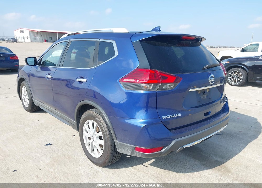 2017 NISSAN ROGUE SV VIN: 5N1AT2MT1HC746913