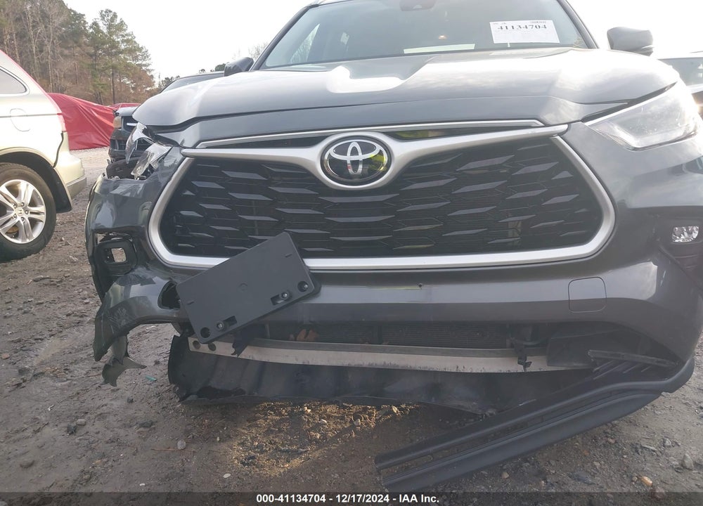 2022 TOYOTA HIGHLANDER XLE VIN: 5TDGZRAH5NS548772