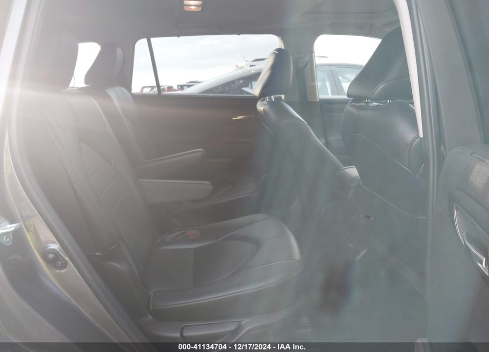 2022 TOYOTA HIGHLANDER XLE VIN: 5TDGZRAH5NS548772