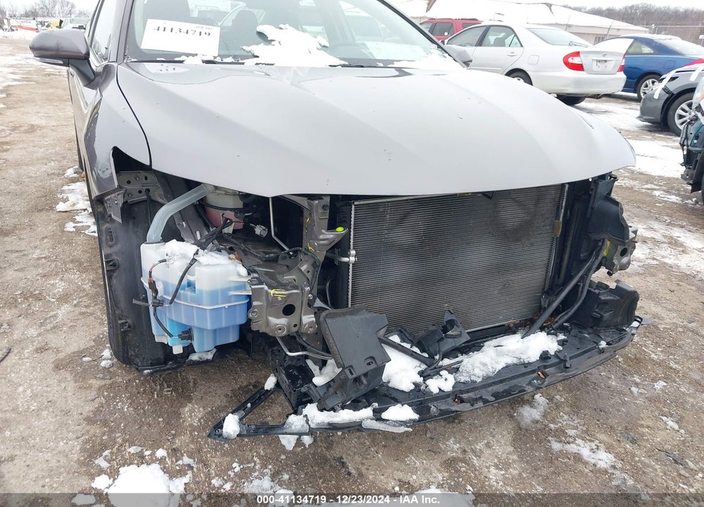 2020 TOYOTA CAMRY LE AWD VIN: 4T1C11BK2LU017888