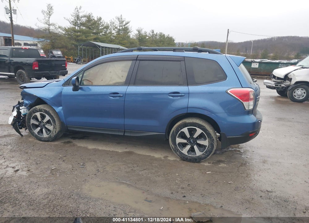 2018 SUBARU FORESTER 2.5I PREMIUM VIN: JF2SJAGC4JH555680