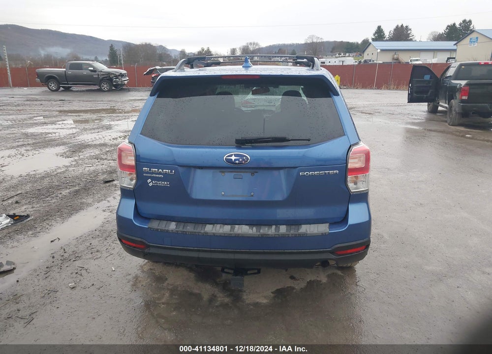 2018 SUBARU FORESTER 2.5I PREMIUM VIN: JF2SJAGC4JH555680