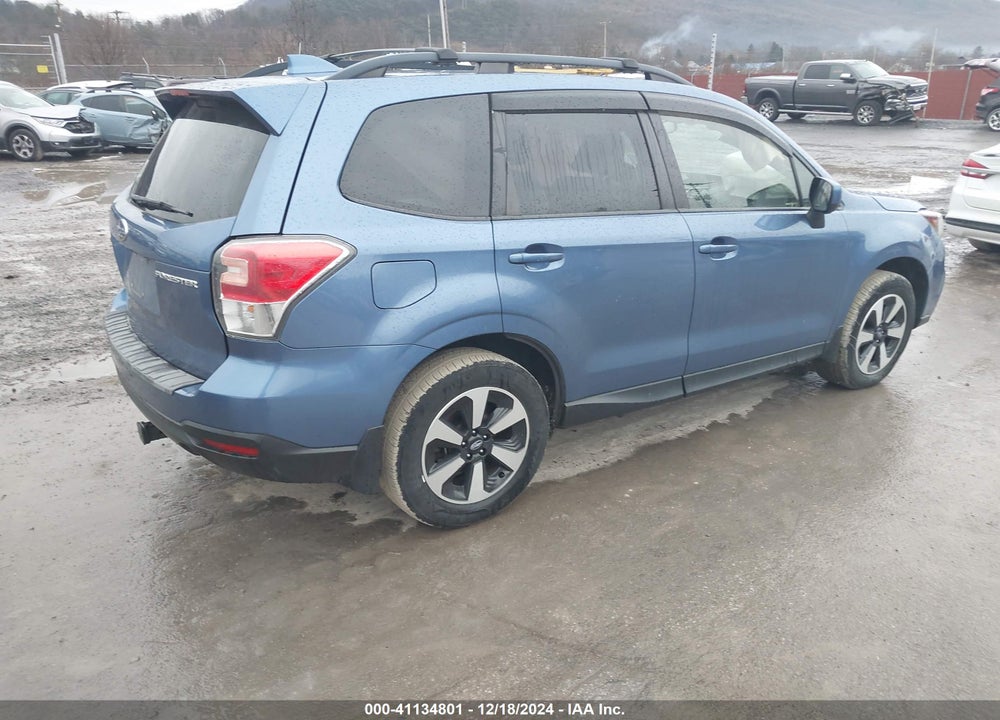 2018 SUBARU FORESTER 2.5I PREMIUM VIN: JF2SJAGC4JH555680