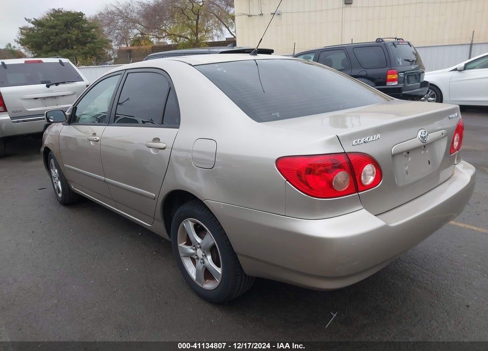 2005 TOYOTA COROLLA LE VIN: 1NXBR32E35Z448012