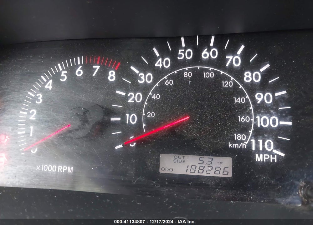 2005 TOYOTA COROLLA LE VIN: 1NXBR32E35Z448012