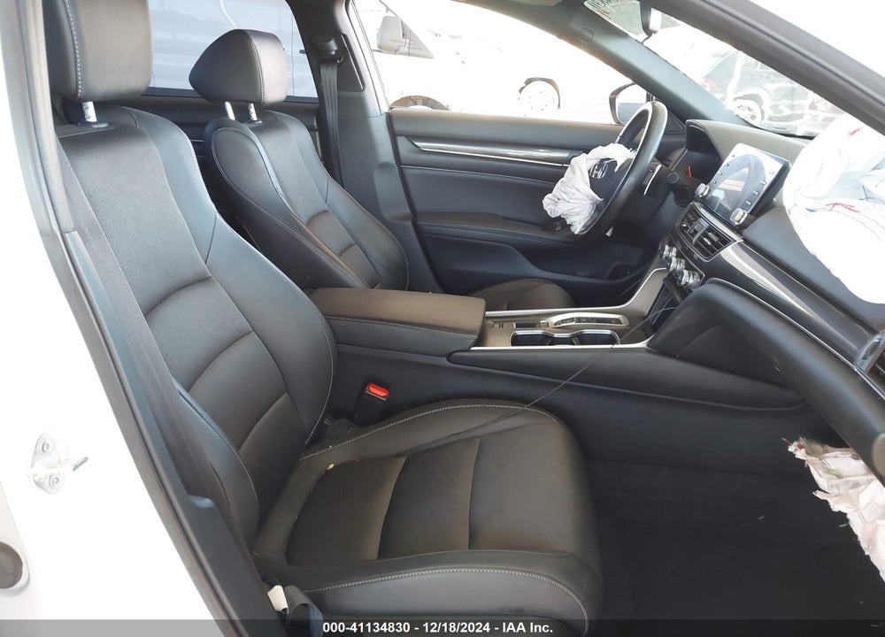 2022 HONDA ACCORD VIN: 1HGCV2F36NA009221