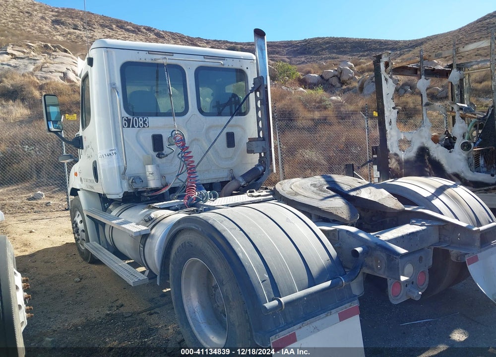 2016 FREIGHTLINER CASCADIA 113 VIN: 1FUBGADV1GLHB5742