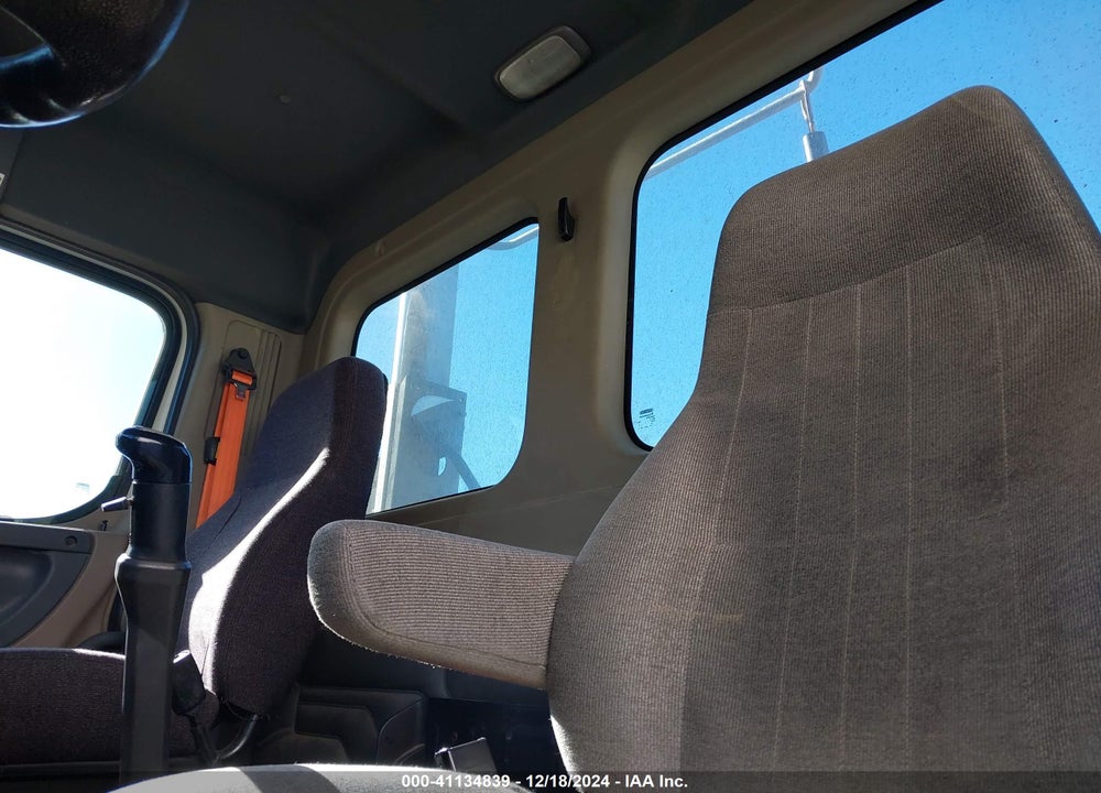 2016 FREIGHTLINER CASCADIA 113 VIN: 1FUBGADV1GLHB5742