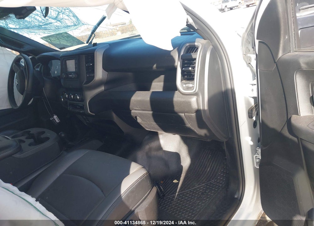 2024 RAM 2500 TRADESMAN 4X4 6'4 BOX VIN: 3C6UR5CJ0RG154104