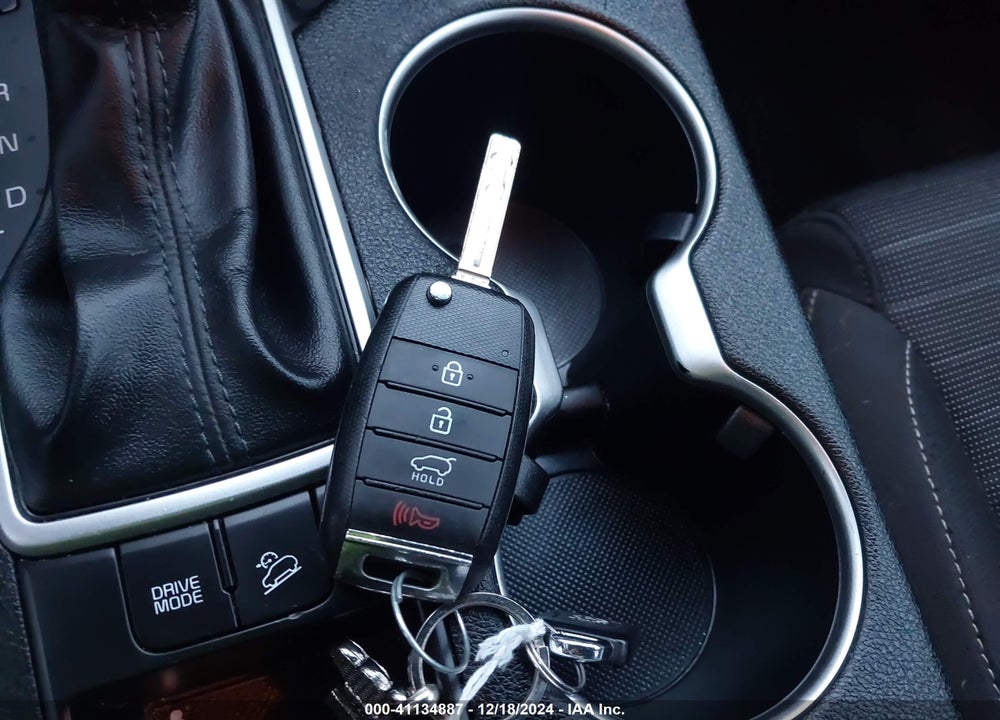 2018 KIA SPORTAGE LX VIN: KNDPM3ACXJ7352671