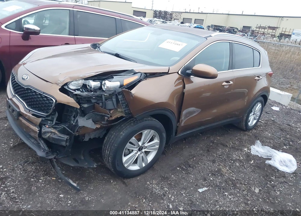 2018 KIA SPORTAGE LX VIN: KNDPM3ACXJ7352671