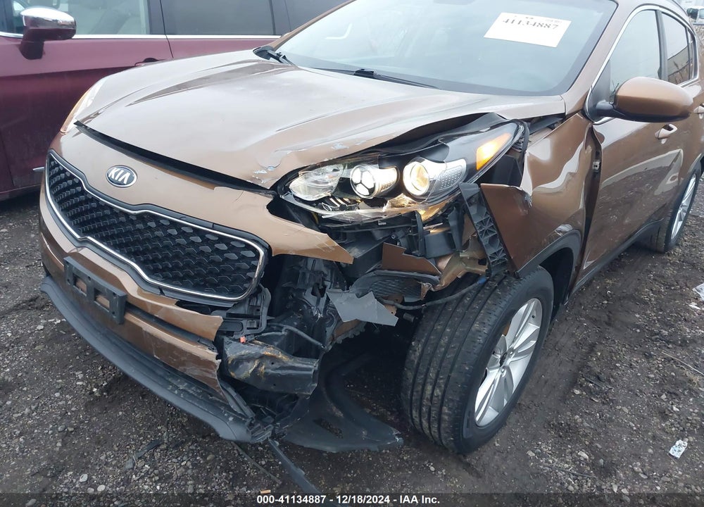 2018 KIA SPORTAGE LX VIN: KNDPM3ACXJ7352671