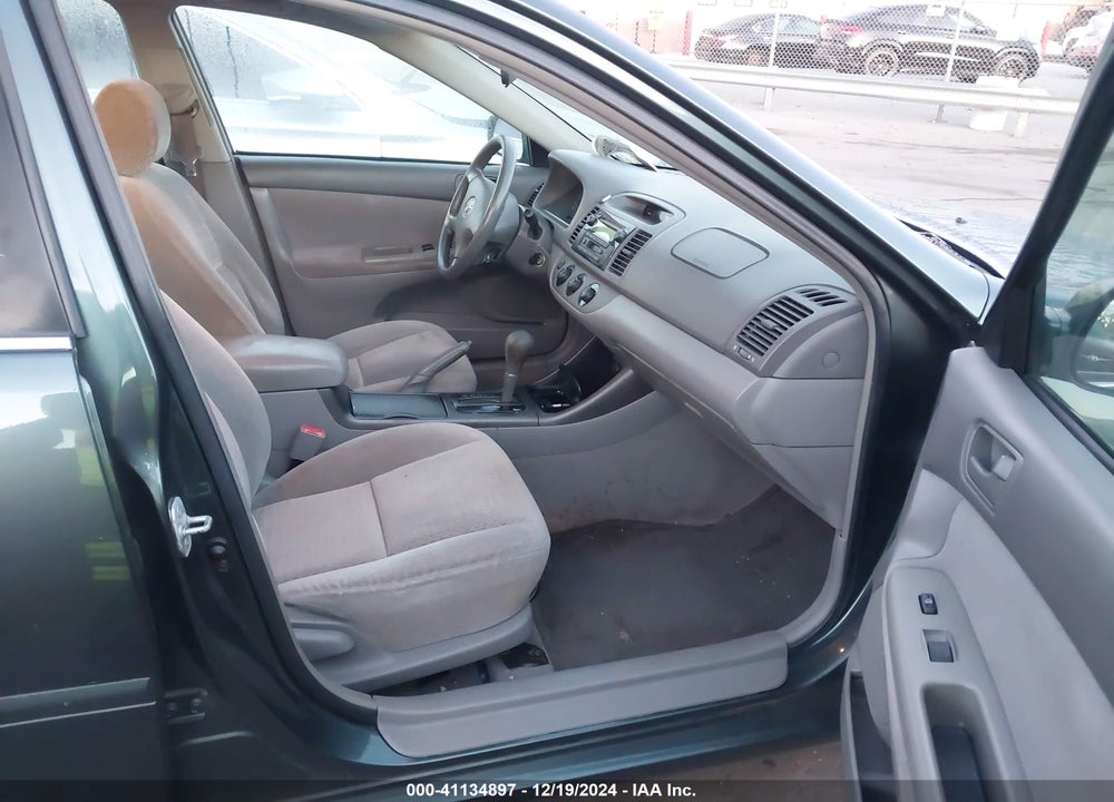 2002 TOYOTA CAMRY LE VIN: 4T1BE32K42U528383