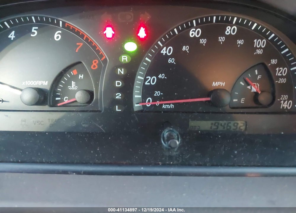2002 TOYOTA CAMRY LE VIN: 4T1BE32K42U528383