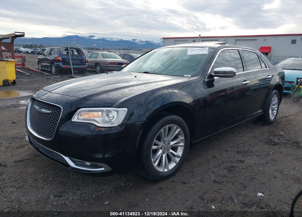2017 CHRYSLER 300C VIN: 2C3CCAEGXHH552200