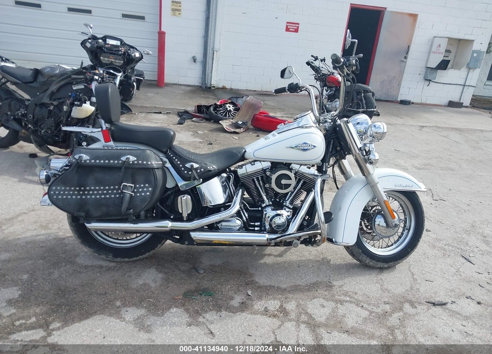 2013 HARLEY-DAVIDSON FLSTC HERITAGE SOFTAIL CLASSIC VIN: 1HD1BWV12DB049406