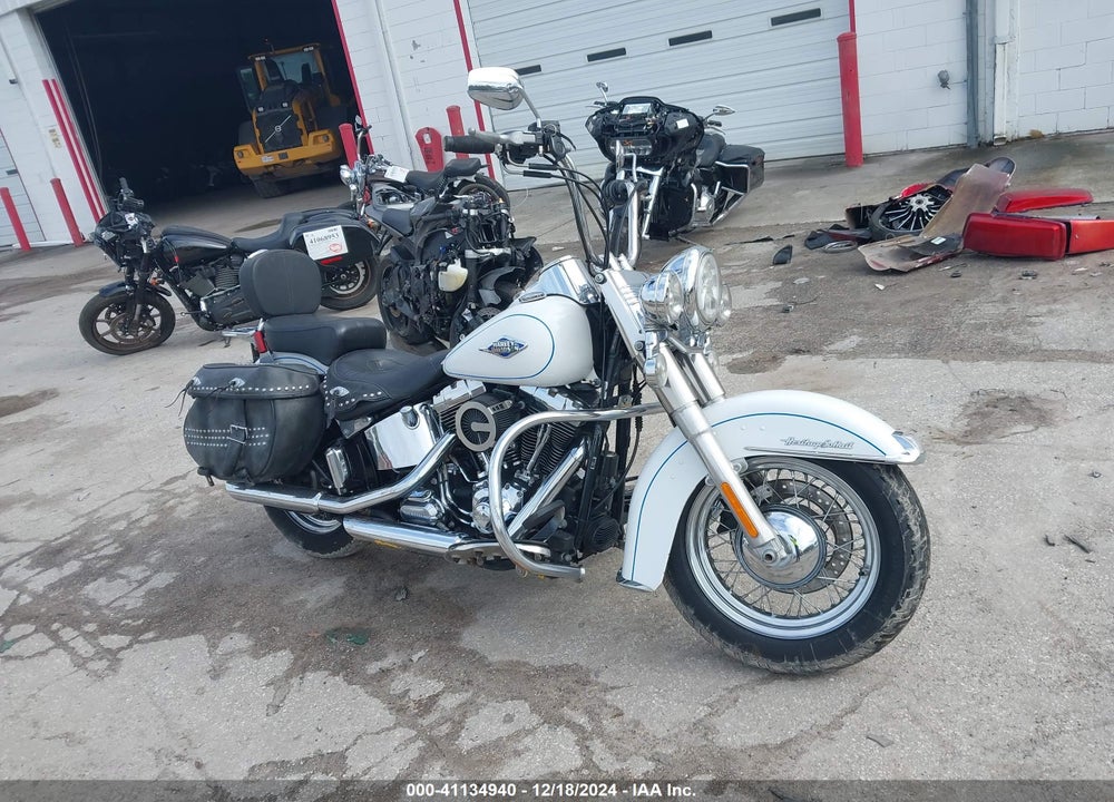 2013 HARLEY-DAVIDSON FLSTC HERITAGE SOFTAIL CLASSIC VIN: 1HD1BWV12DB049406