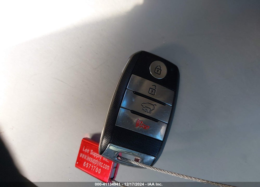 2016 KIA SOUL EV VIN: KNDJX3AE0G7013067