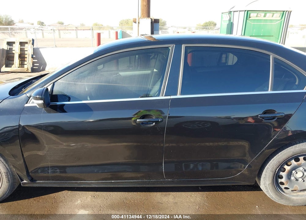 2013 VOLKSWAGEN JETTA 2.5L SE VIN: 3VWDP7AJ4DM427842