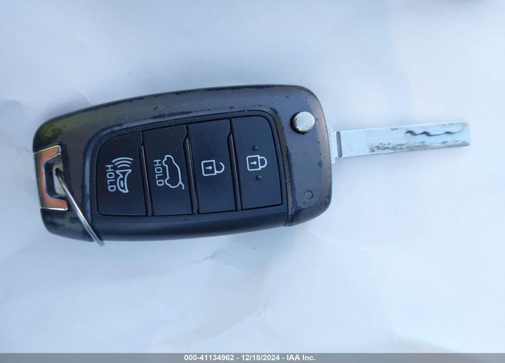 2019 HYUNDAI ELANTRA GT VIN: KMHH35LE4KU100110