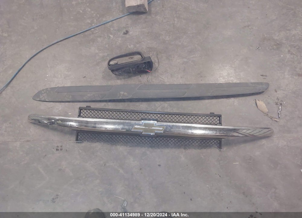 2002 CHEVROLET TRAILBLAZER LS VIN: 1GNDT13S822465734