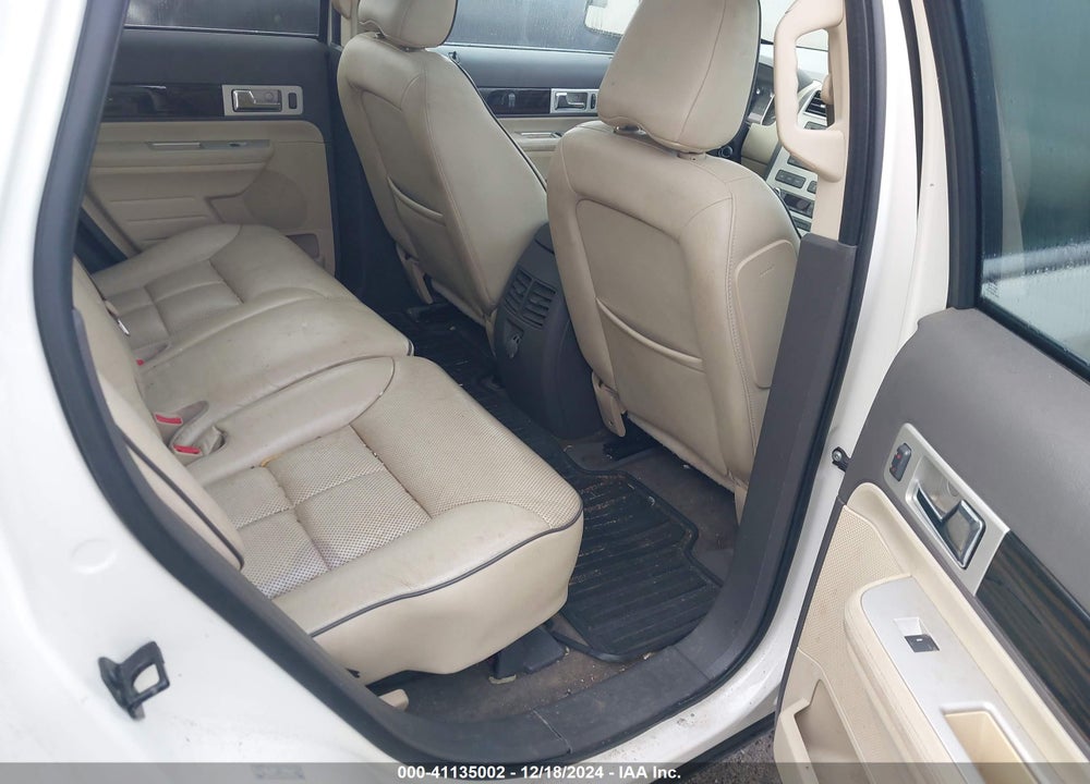 2008 LINCOLN MKX VIN: 2LMDU88CX8BJ31028