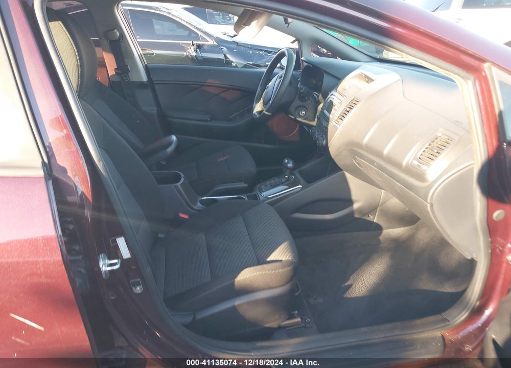2017 KIA FORTE LX VIN: 3KPFK4A74HE027034