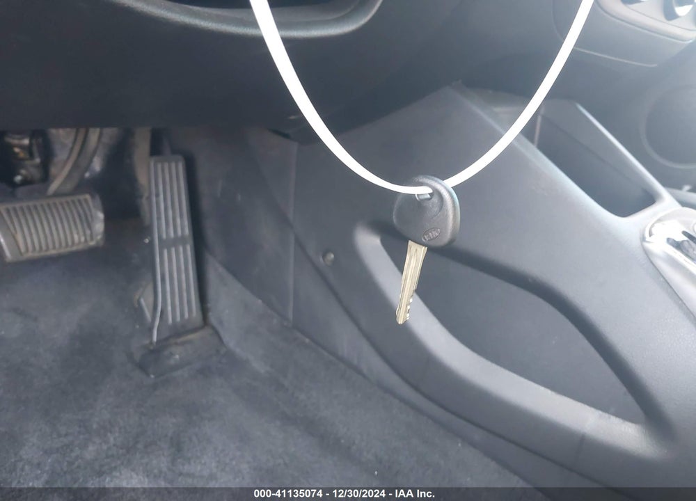 2017 KIA FORTE LX VIN: 3KPFK4A74HE027034
