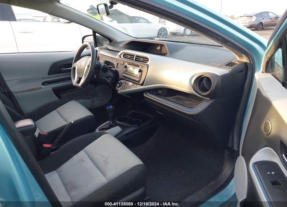2012 TOYOTA PRIUS C TWO VIN: JTDKDTB38C1010599