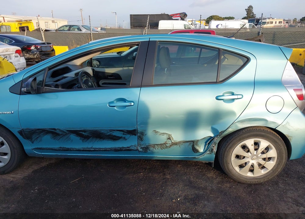2012 TOYOTA PRIUS C TWO VIN: JTDKDTB38C1010599