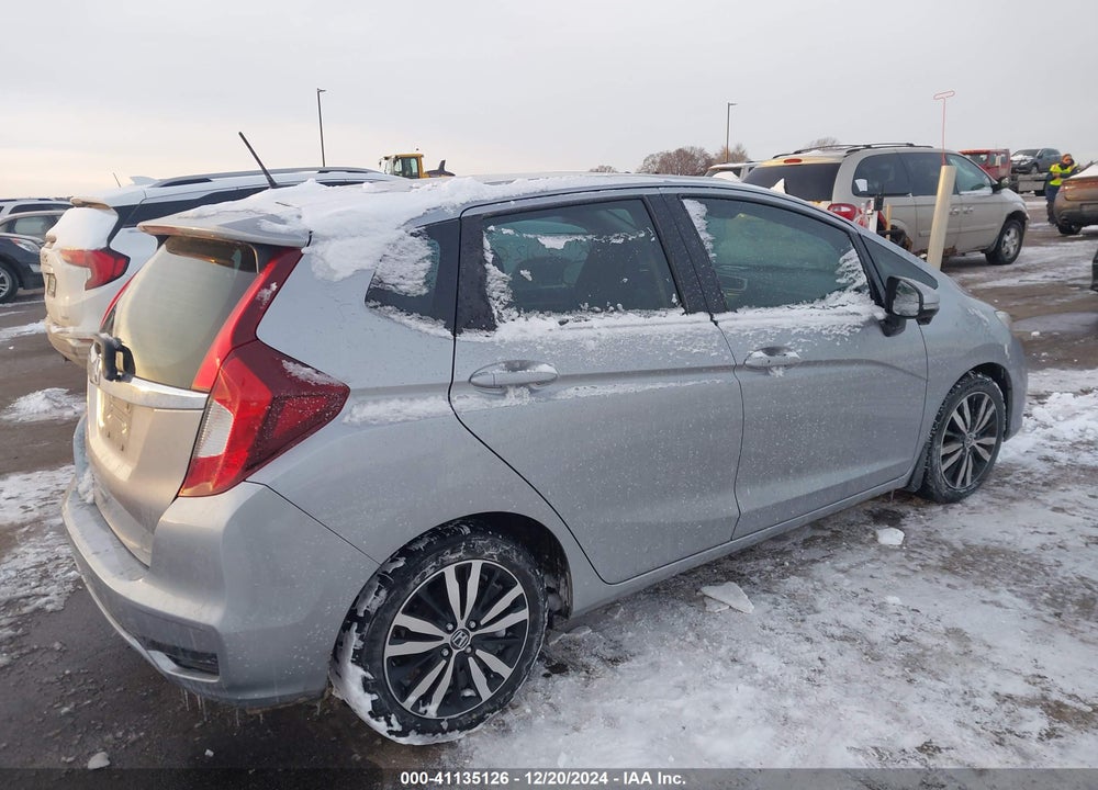2018 HONDA FIT EX VIN: 3HGGK5H83JM716181