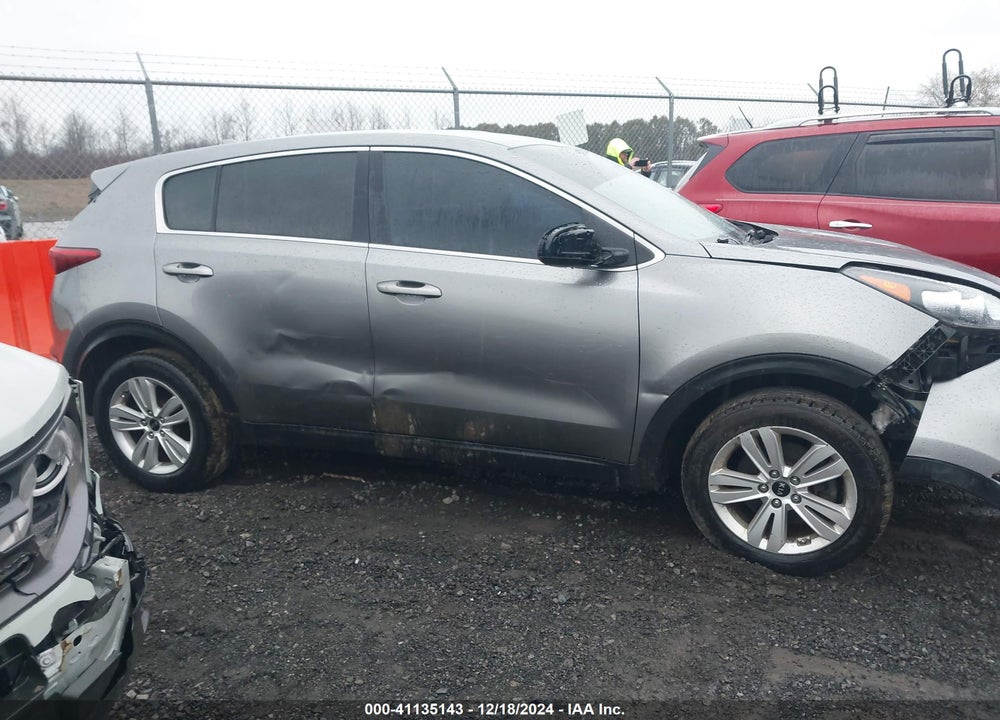 2018 KIA SPORTAGE LX VIN: KNDPM3AC8J7330717