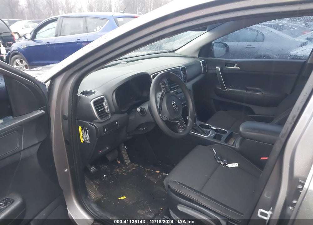 2018 KIA SPORTAGE LX VIN: KNDPM3AC8J7330717
