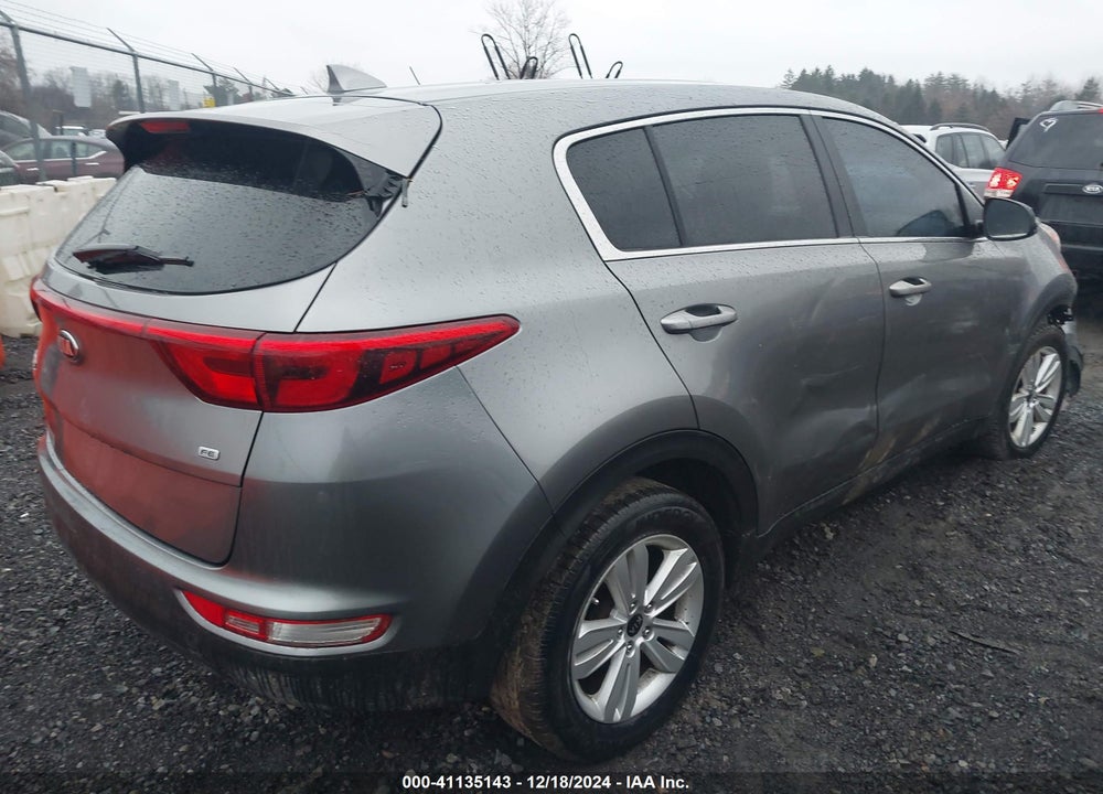 2018 KIA SPORTAGE LX VIN: KNDPM3AC8J7330717