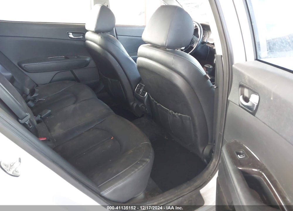 2016 KIA OPTIMA VIN: 5XXGU4L33GG004424