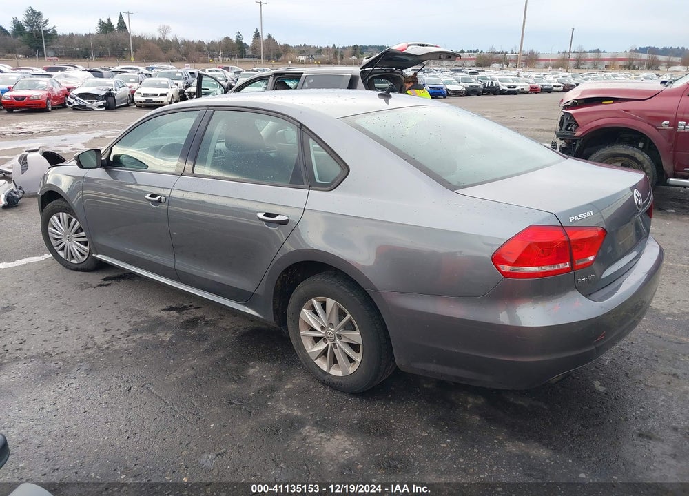 2014 VOLKSWAGEN PASSAT 1.8T S VIN: 1VWAT7A31EC087715
