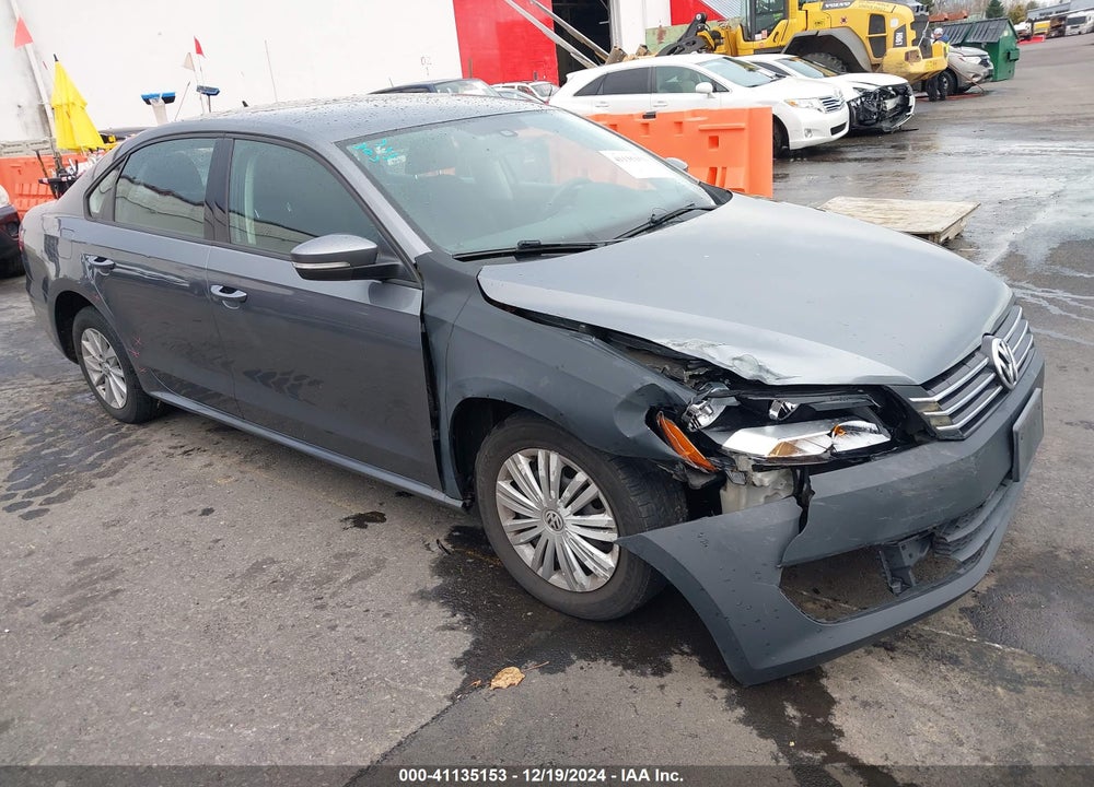 2014 VOLKSWAGEN PASSAT 1.8T S VIN: 1VWAT7A31EC087715