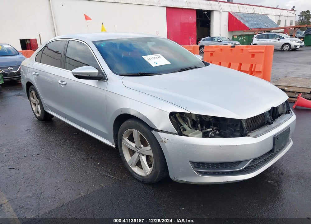 2012 VOLKSWAGEN PASSAT VIN: 1VWBP7A31CC049763