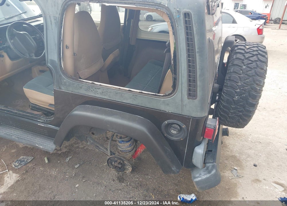 2000 JEEP WRANGLER SAHARA VIN: 1J4FA59S9YP742175