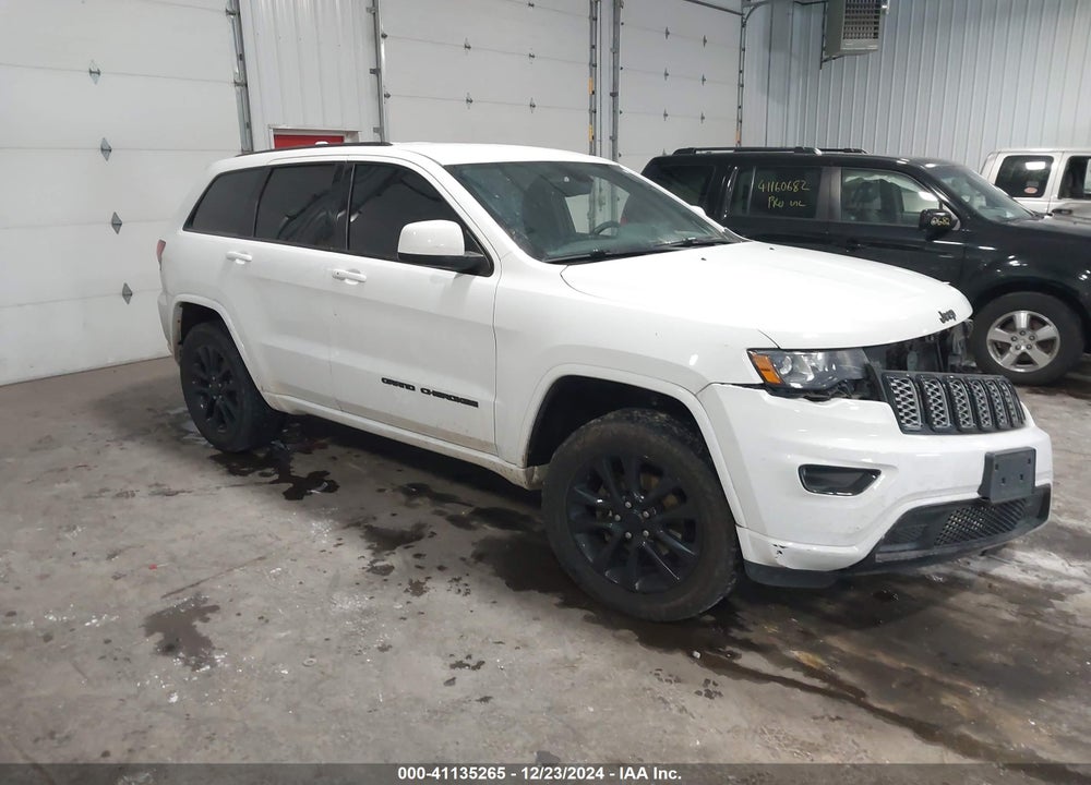 2017 JEEP GRAND CHEROKEE ALTITUDE 4X4 VIN: 1C4RJFAG0HC899794