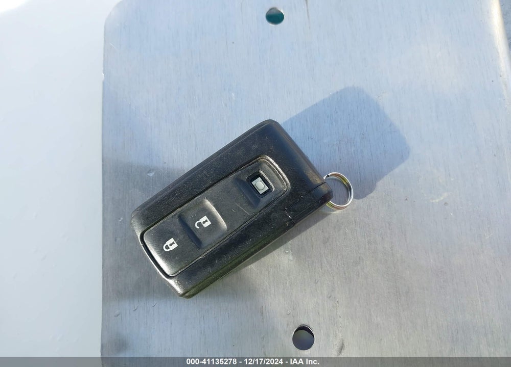 2007 TOYOTA PRIUS VIN: JTDKB20UX77558957