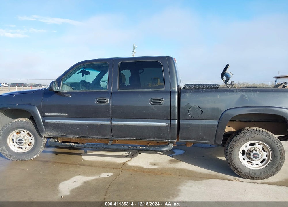 2004 GMC SIERRA 2500HD SLE VIN: 1GTHC23U94F116210